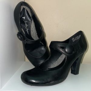 Sarah Jane Perfect Black Heels